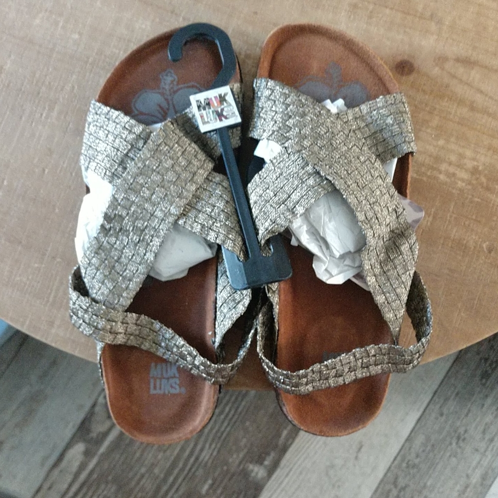 Muk luks Bronze stretchy sandals